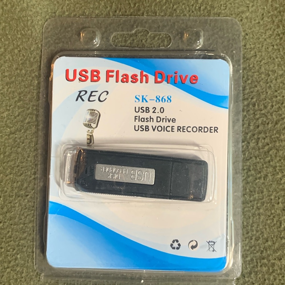 NIP REC USB 2.0 flash drive. USB voice recorder.
